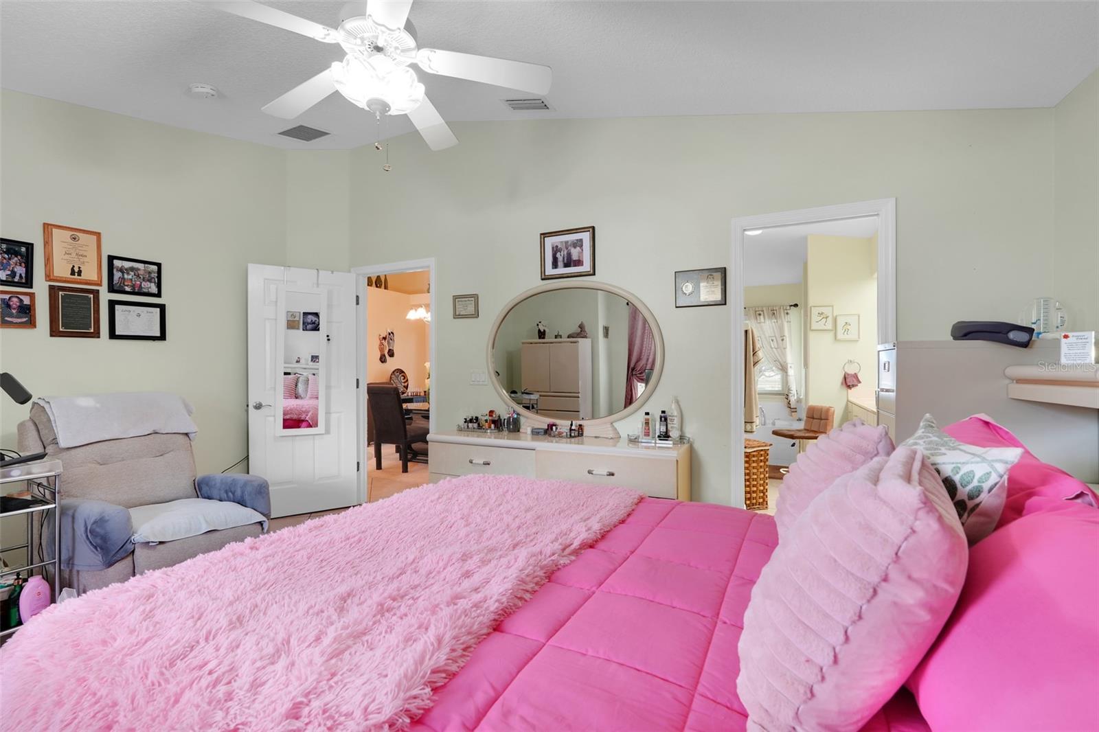 Image 11 of 43 For 4950 Glen Coe Street