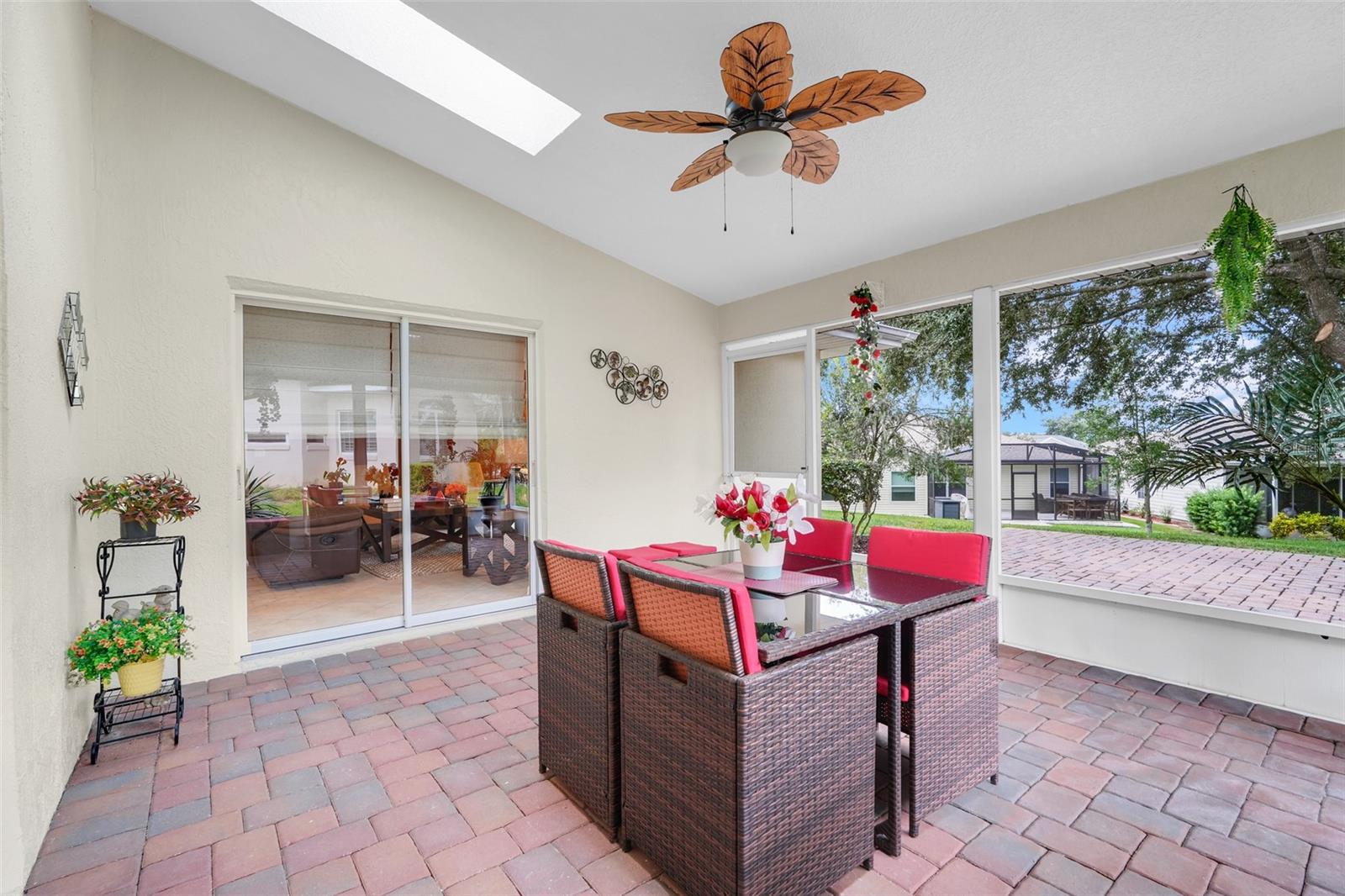 Image 25 of 43 For 4950 Glen Coe Street