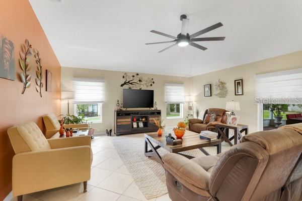 Image 28 of 43 For 4950 Glen Coe Street