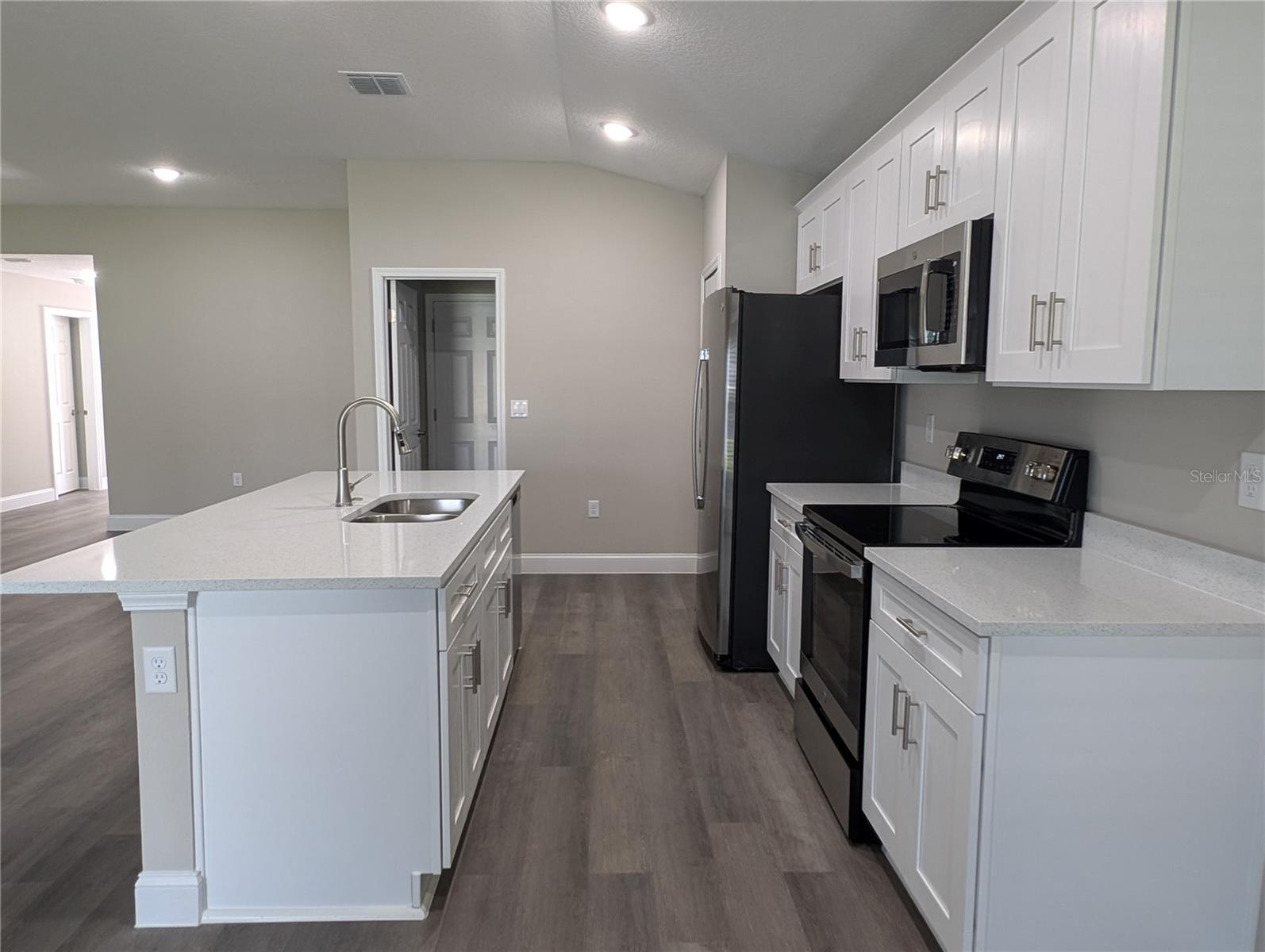 Image 3 of 13 For 203 Jessamine Lane
