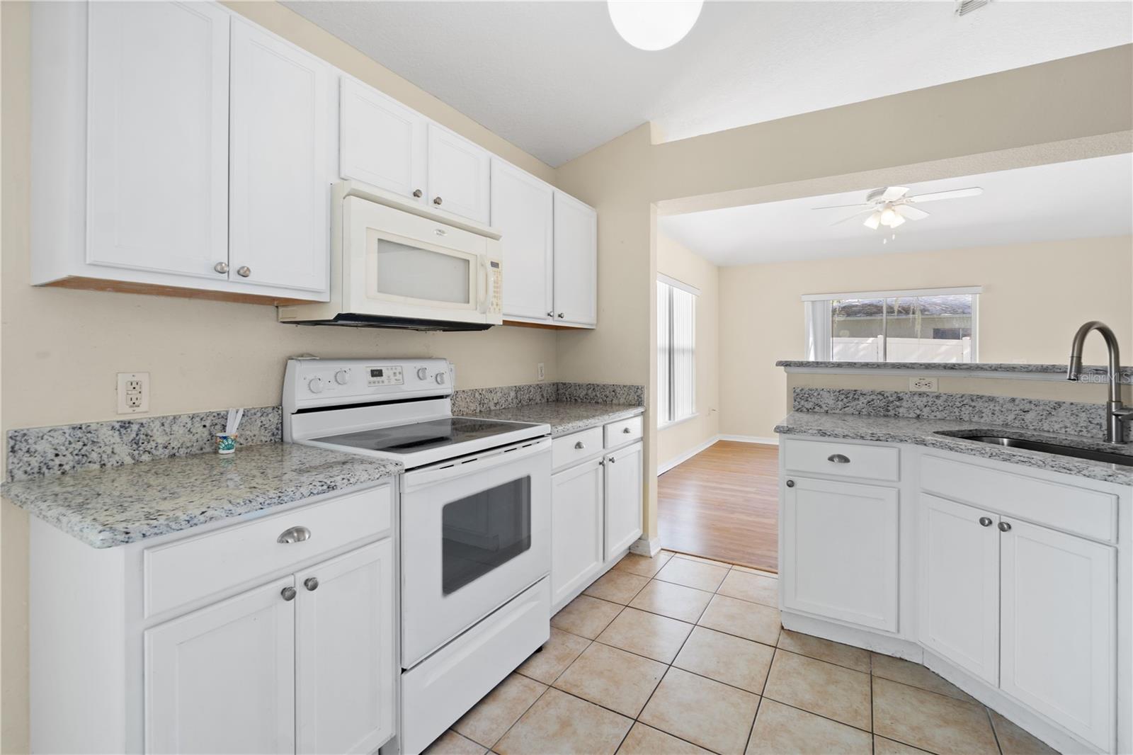 Image 12 of 34 For 2339 Foxtree Road