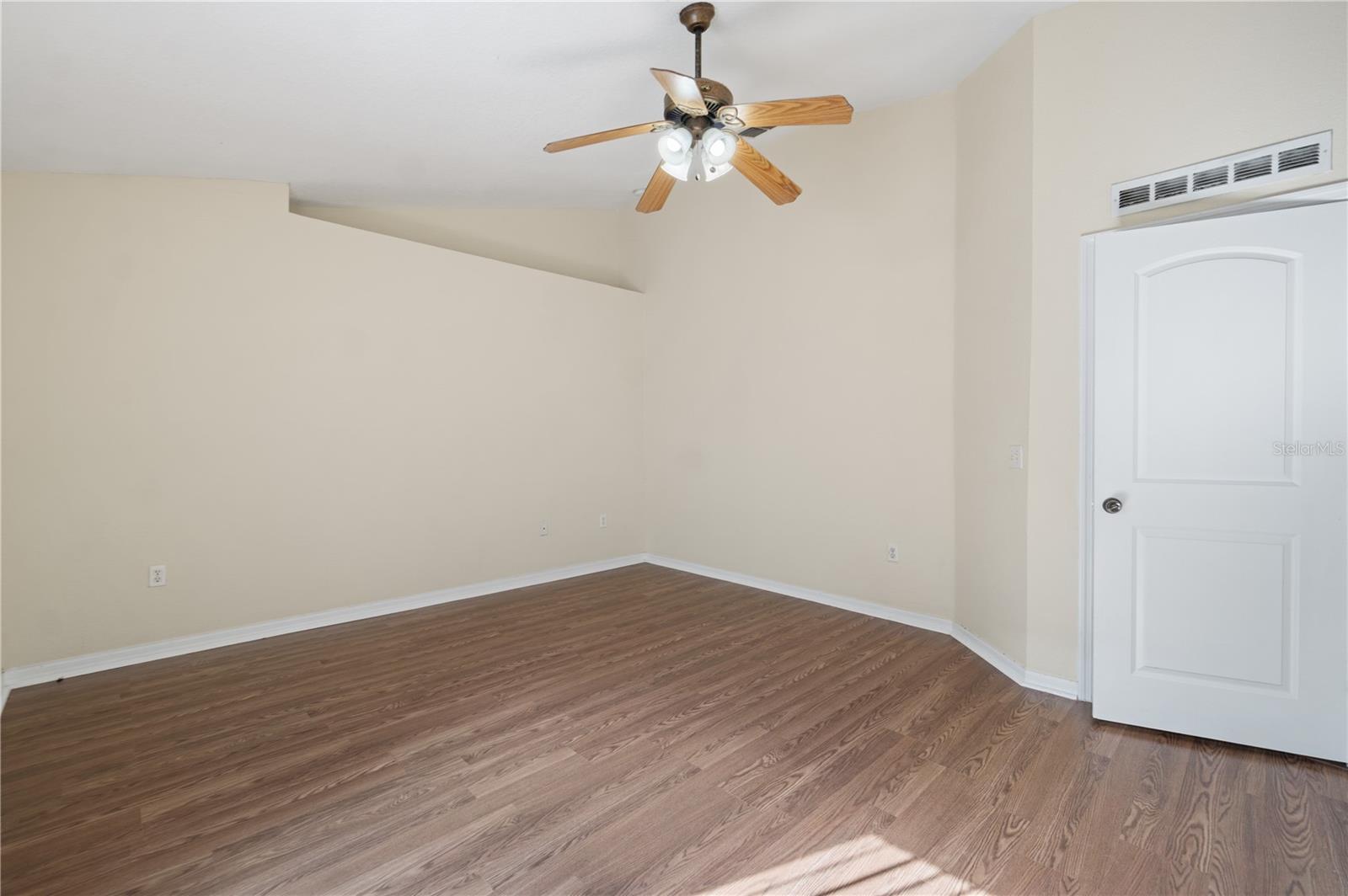 Image 15 of 34 For 2339 Foxtree Road