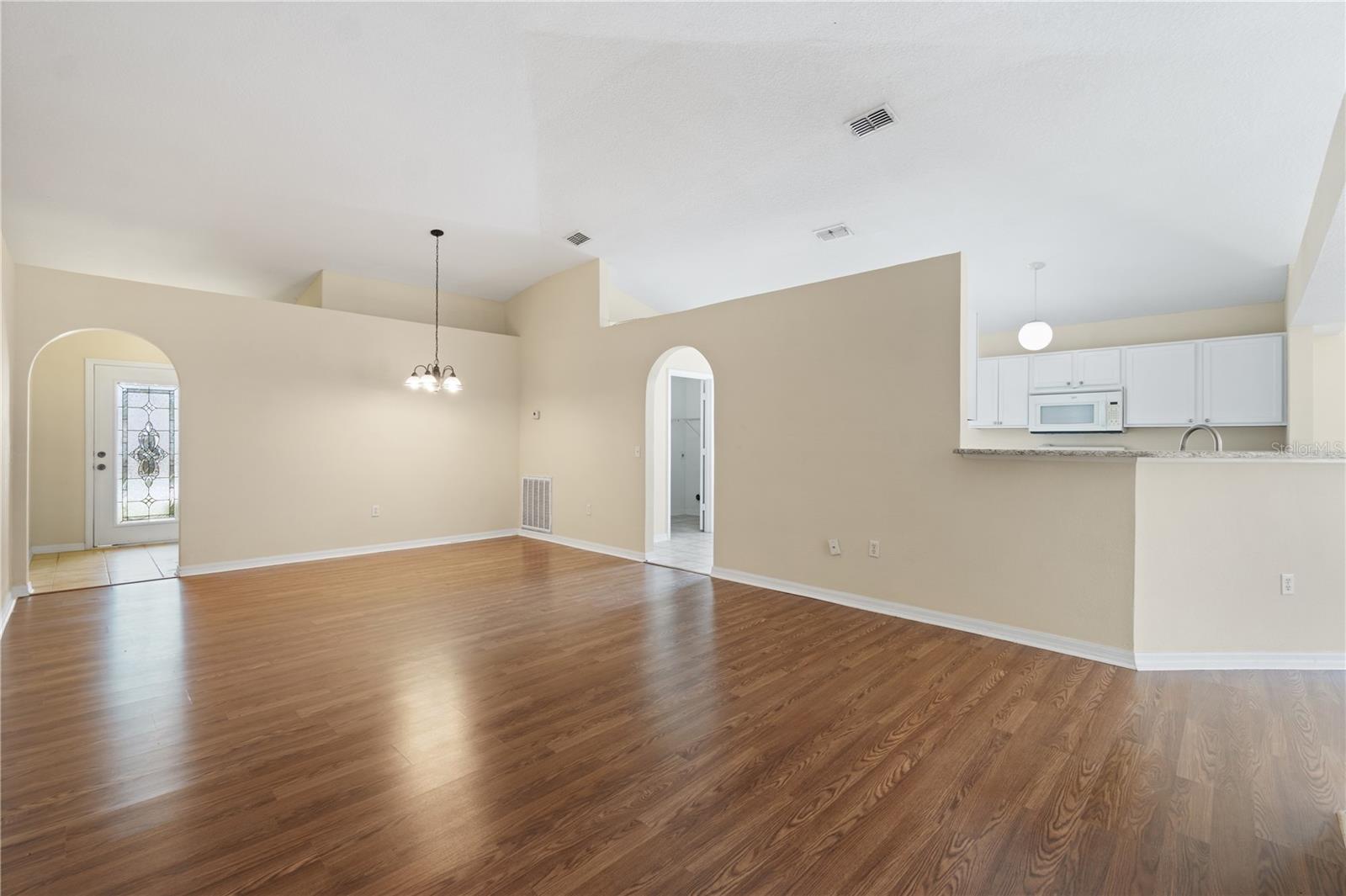 Image 7 of 34 For 2339 Foxtree Road