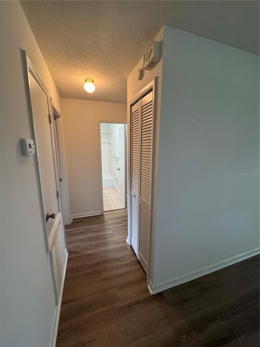 Image 19 of 27 For 424 Almond Street
