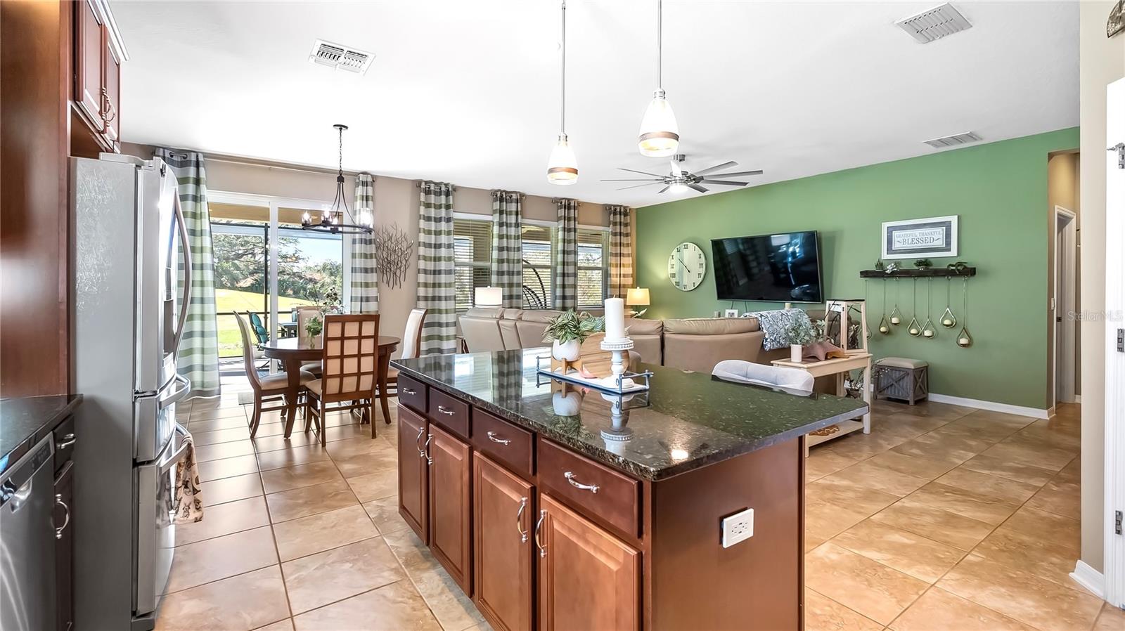 Image 3 of 43 For 26747 White Plains Way