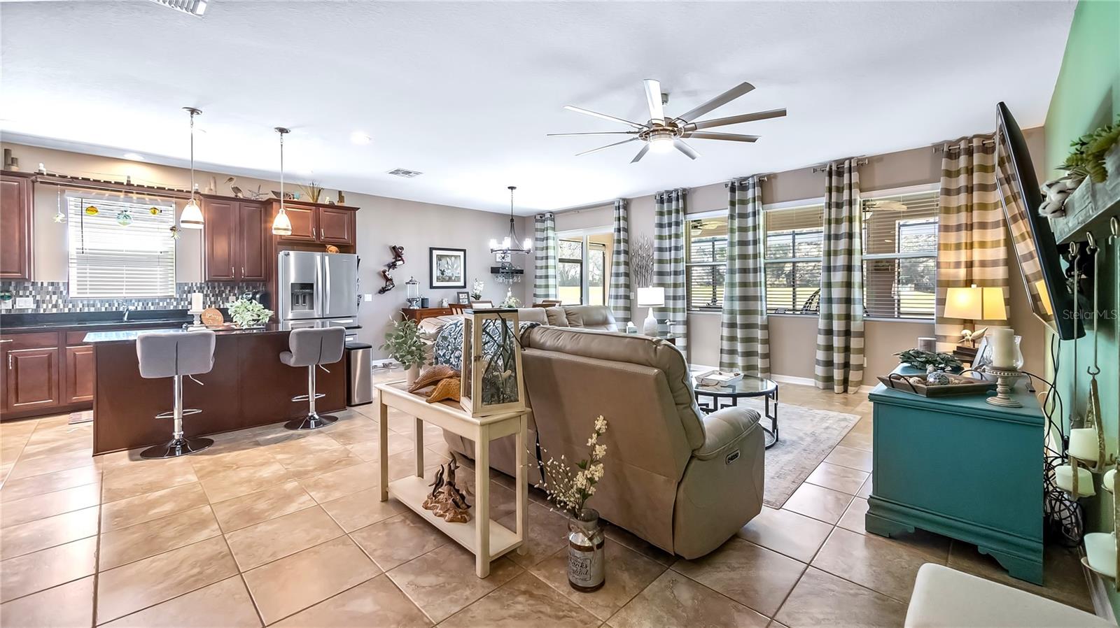 Image 7 of 43 For 26747 White Plains Way