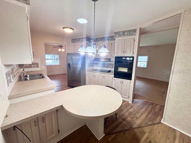 Image 11 of 27 For 427 Hawthorne Boulevard