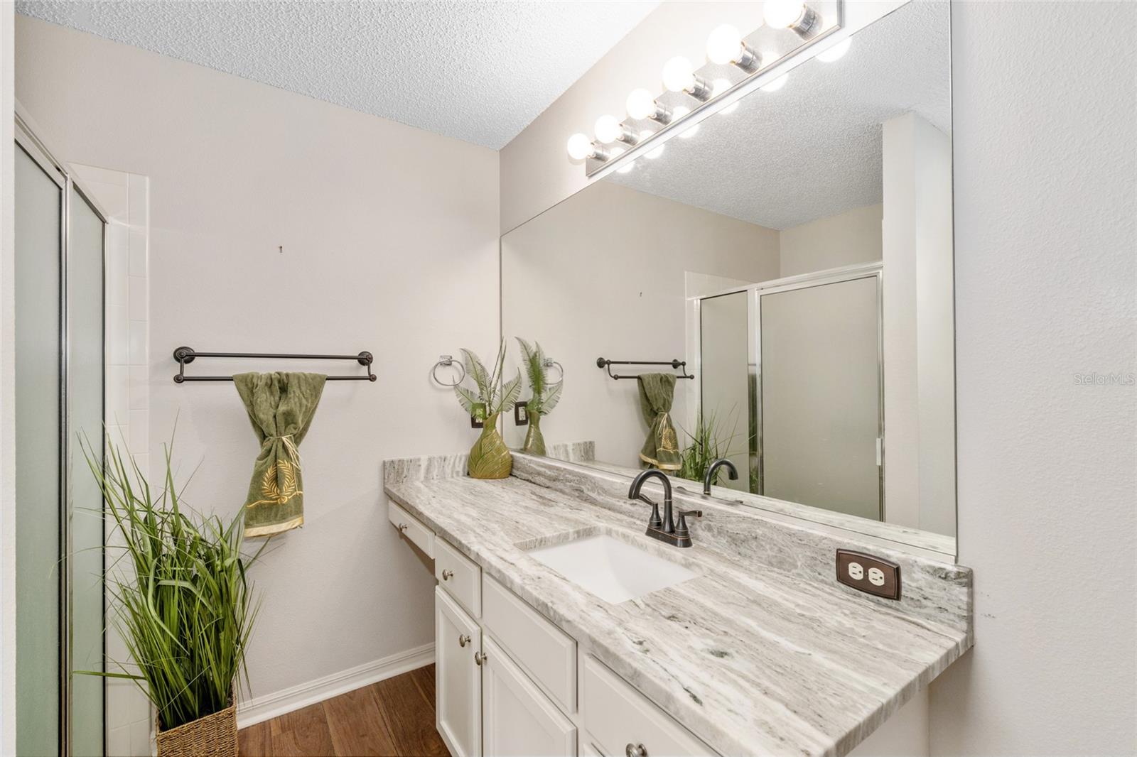 Image 11 of 22 For 17966 89th Natchez Avenue