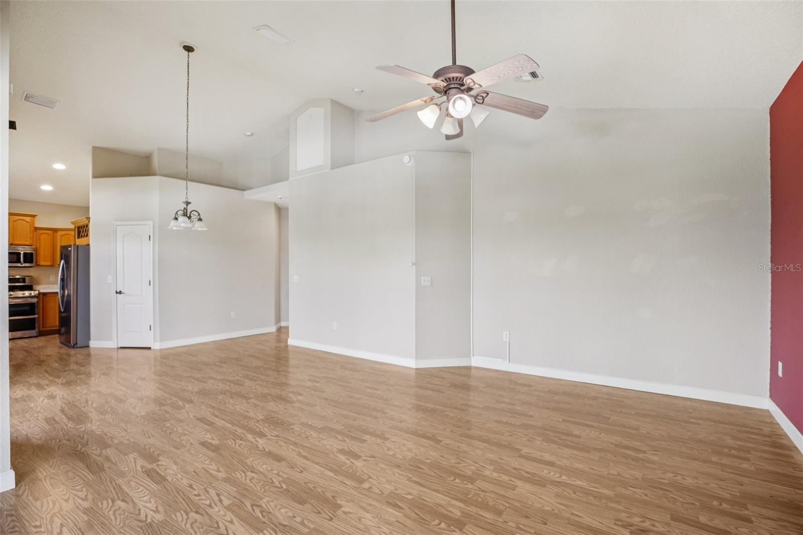 Image 19 of 55 For 13247 Casa Verde Circle