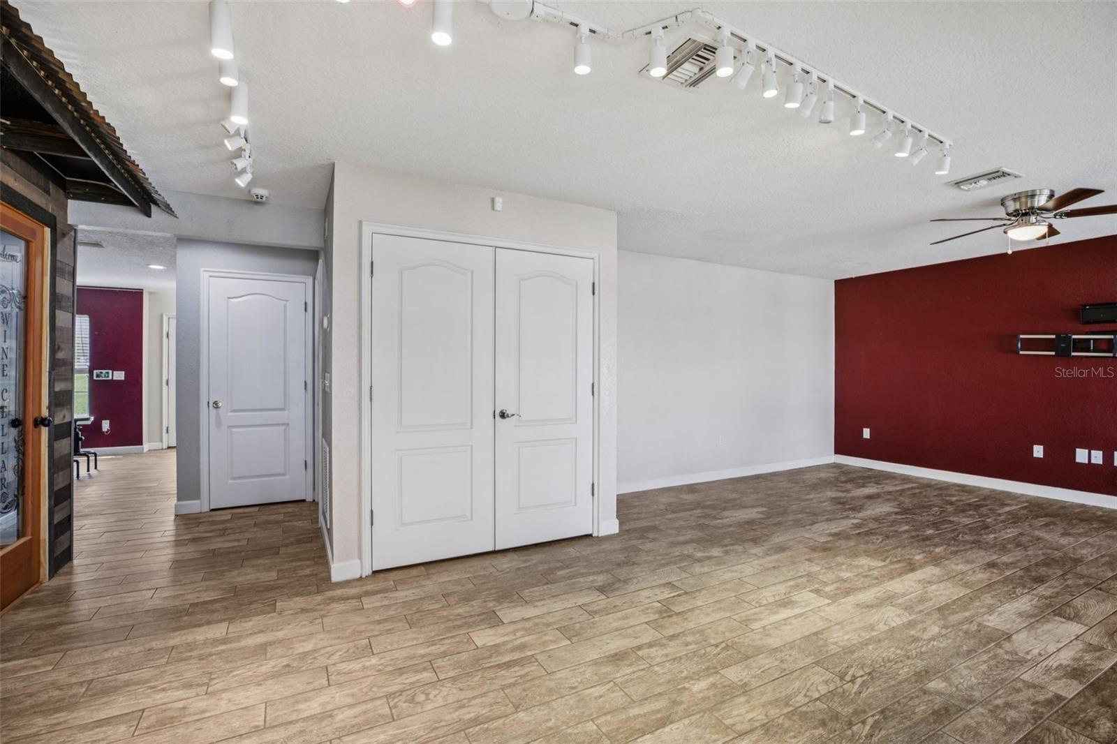 Image 6 of 55 For 13247 Casa Verde Circle
