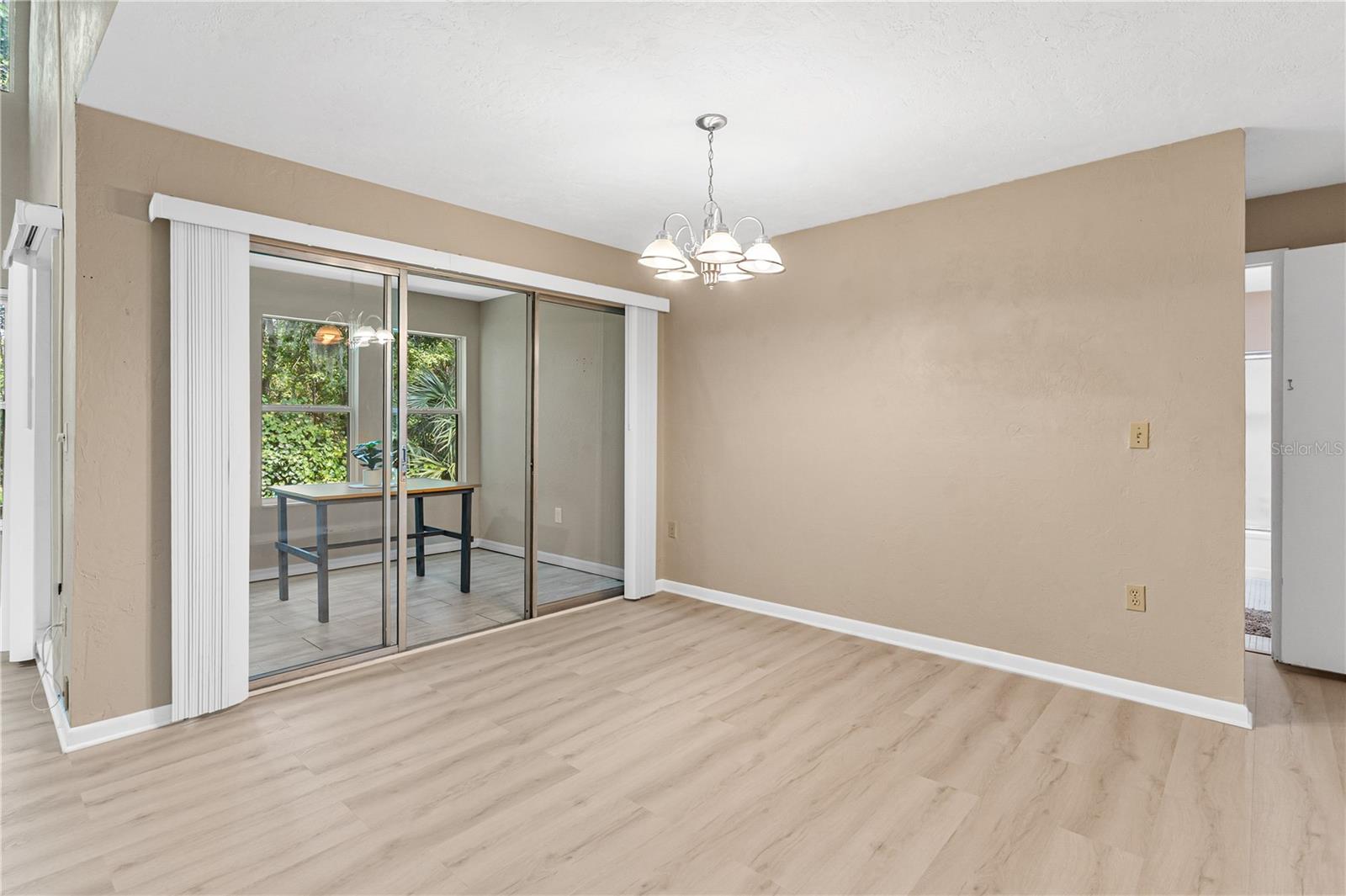 Image 15 of 40 For 14202 Sandalwood Drive 202