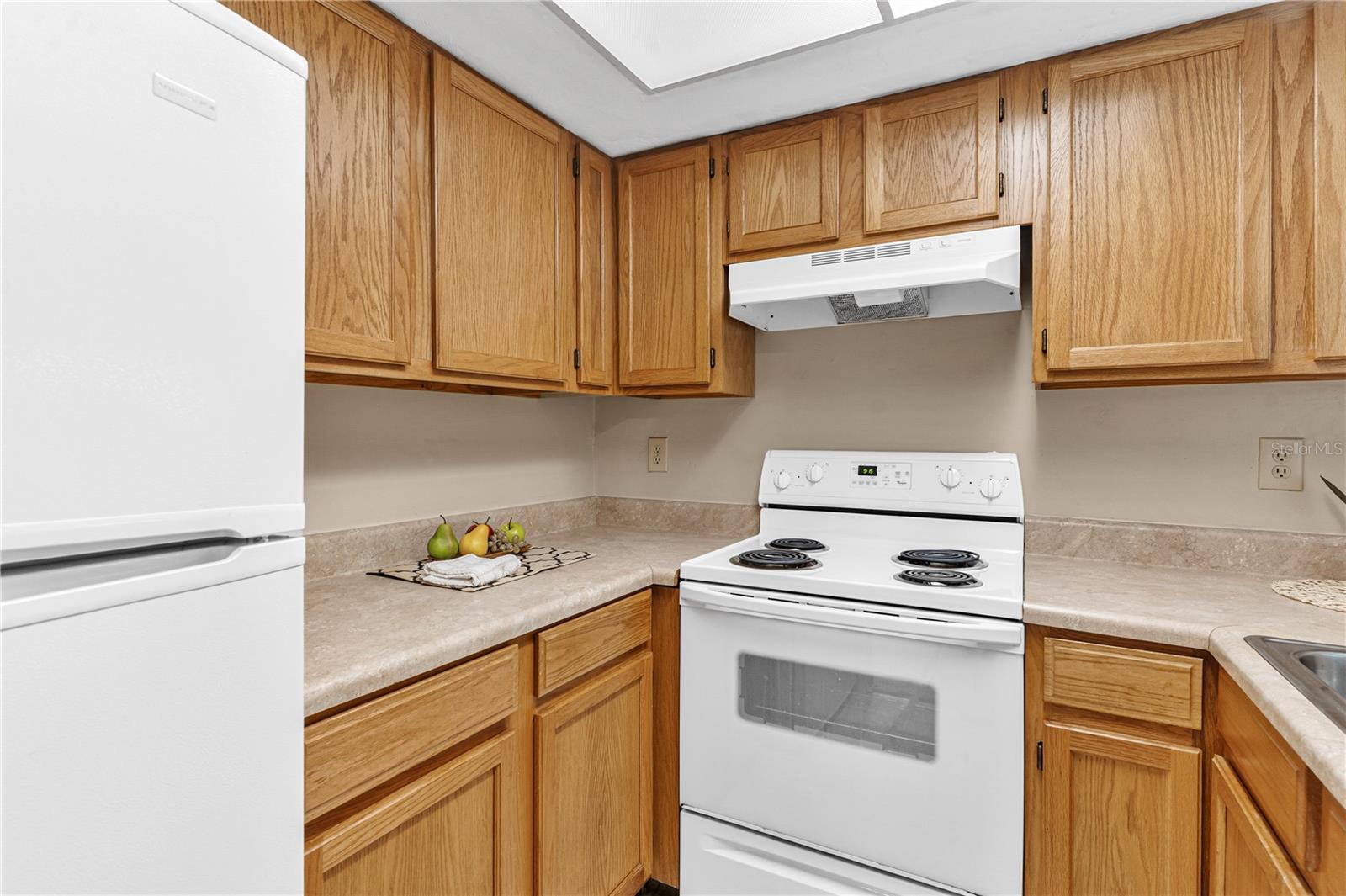 Image 18 of 40 For 14202 Sandalwood Drive 202