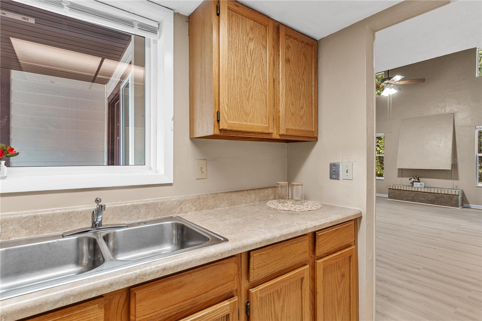 Image 19 of 40 For 14202 Sandalwood Drive 202