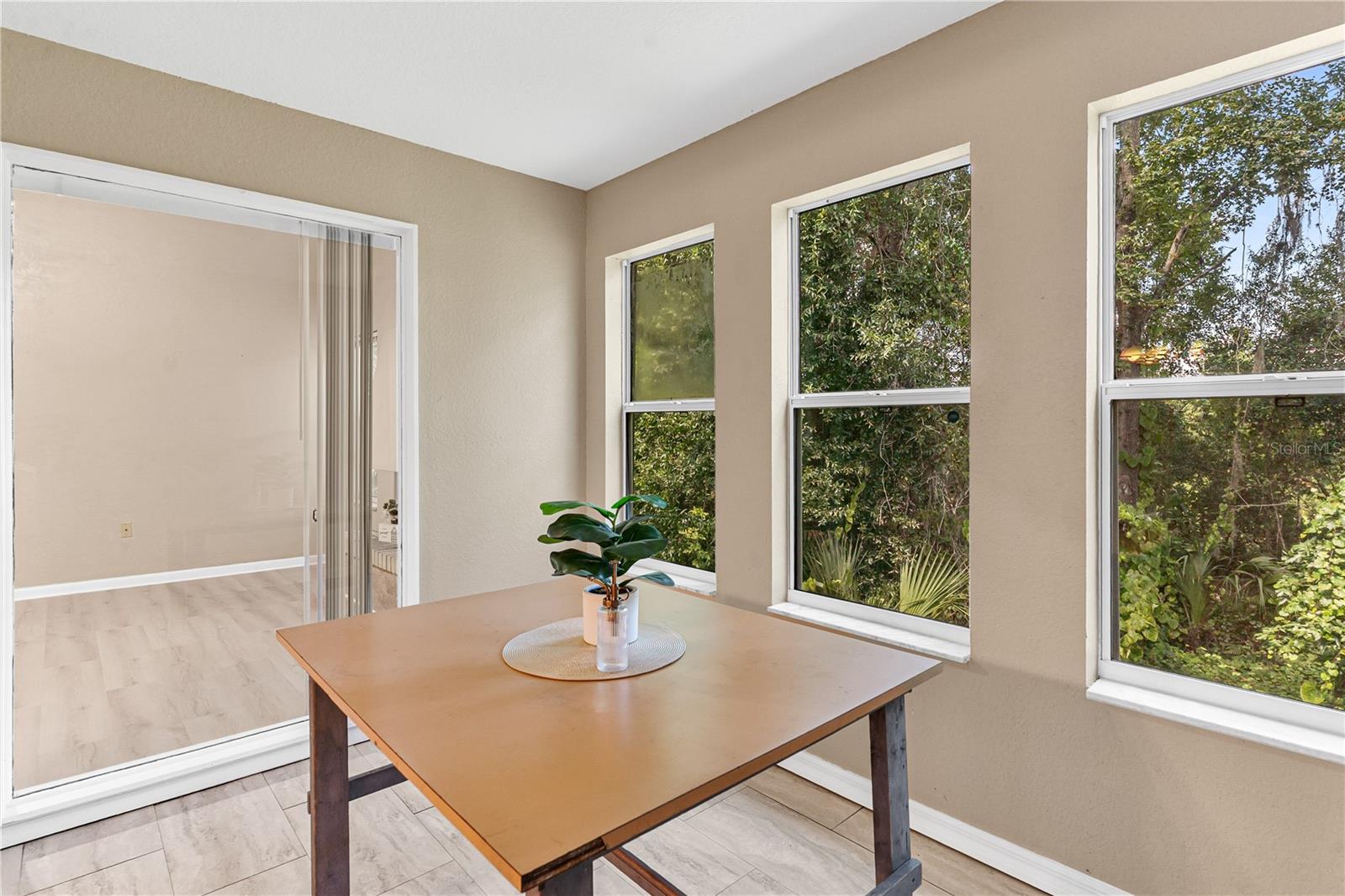 Image 20 of 40 For 14202 Sandalwood Drive 202