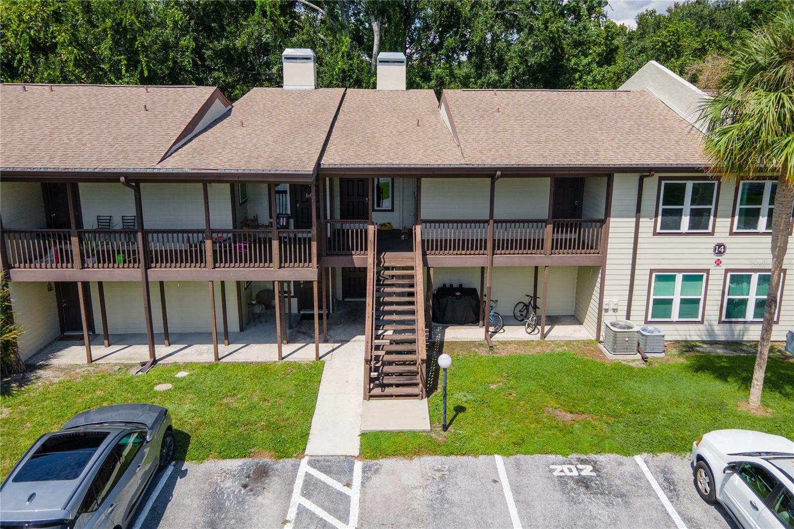 Image 34 of 40 For 14202 Sandalwood Drive 202