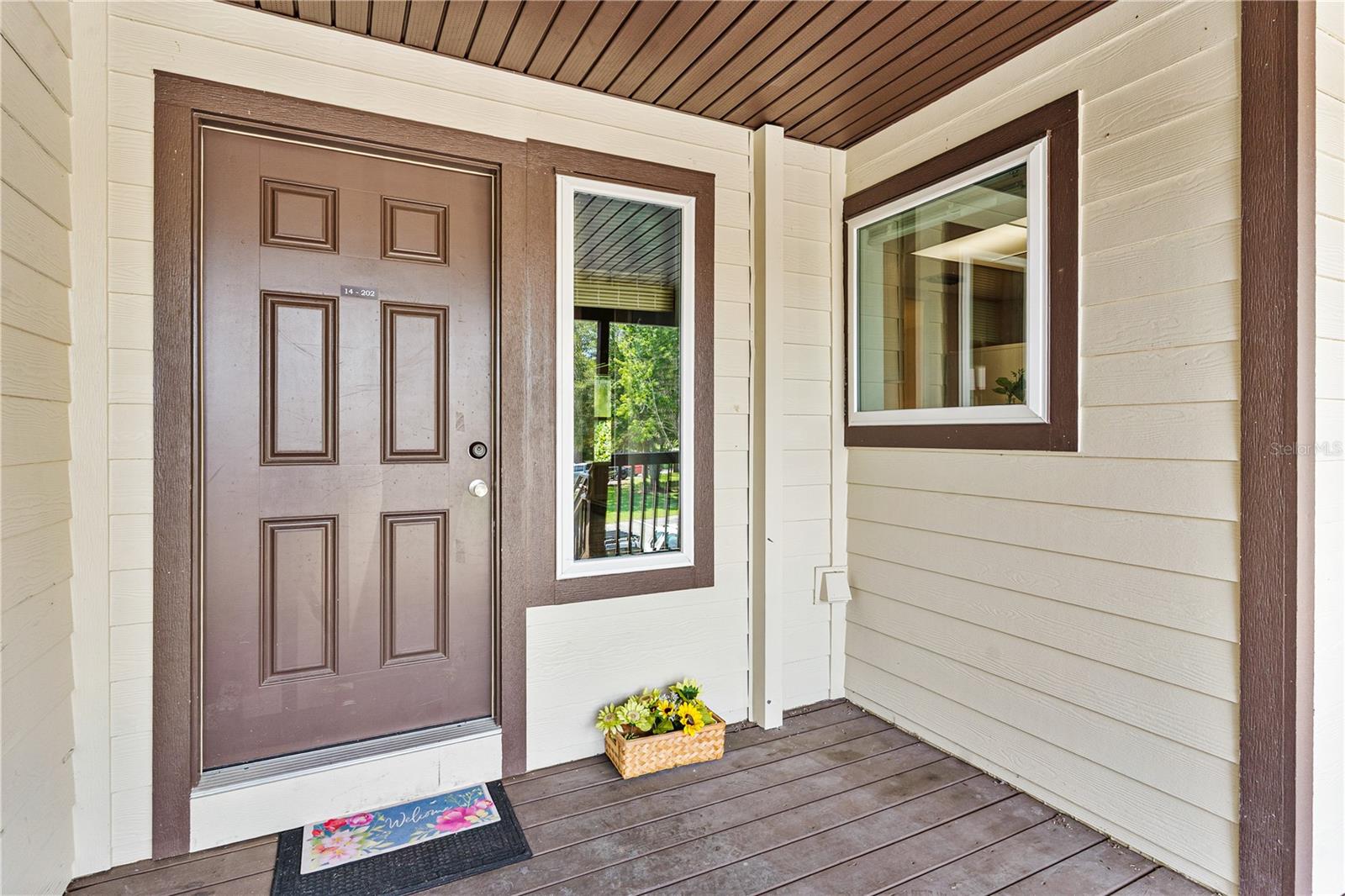 Image 6 of 40 For 14202 Sandalwood Drive 202