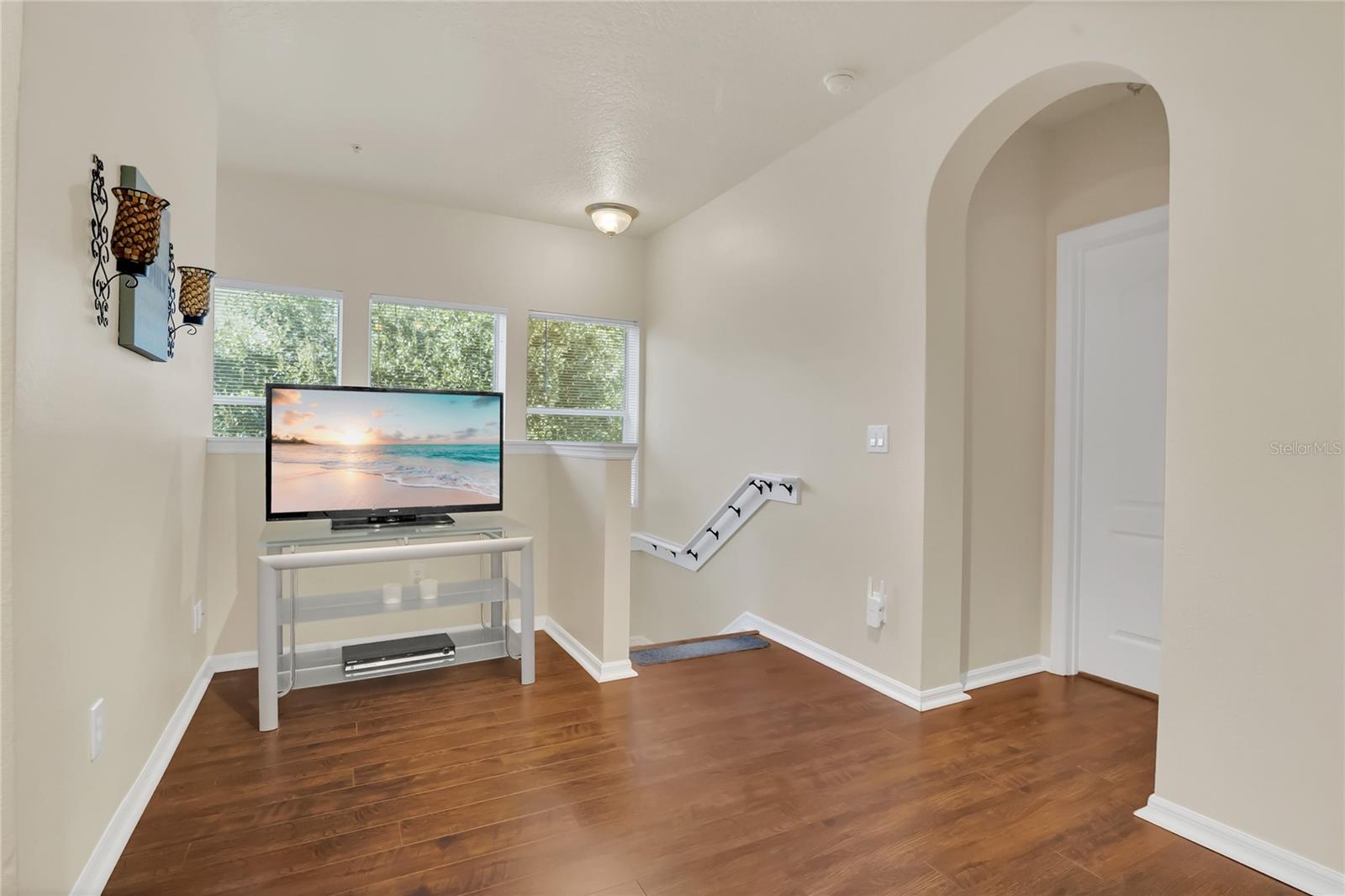 Image 16 of 46 For 5859 Strada Capri Way