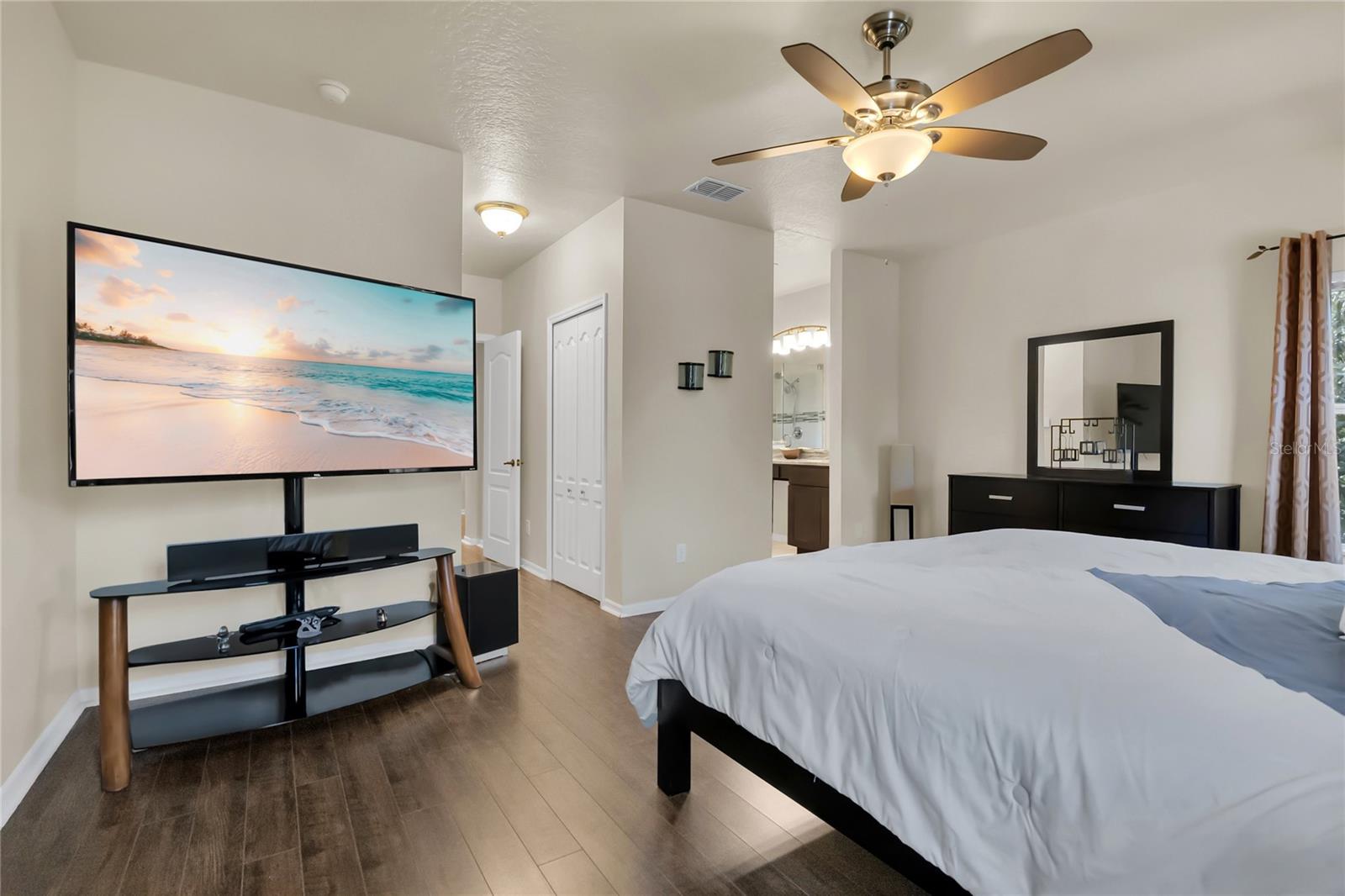 Image 18 of 46 For 5859 Strada Capri Way