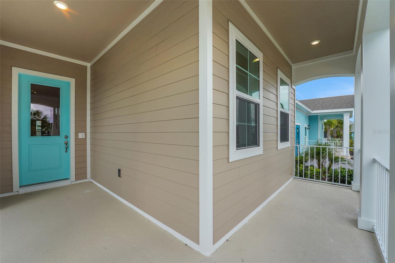 Image 5 of 22 For 983 Fiesta Key Circle