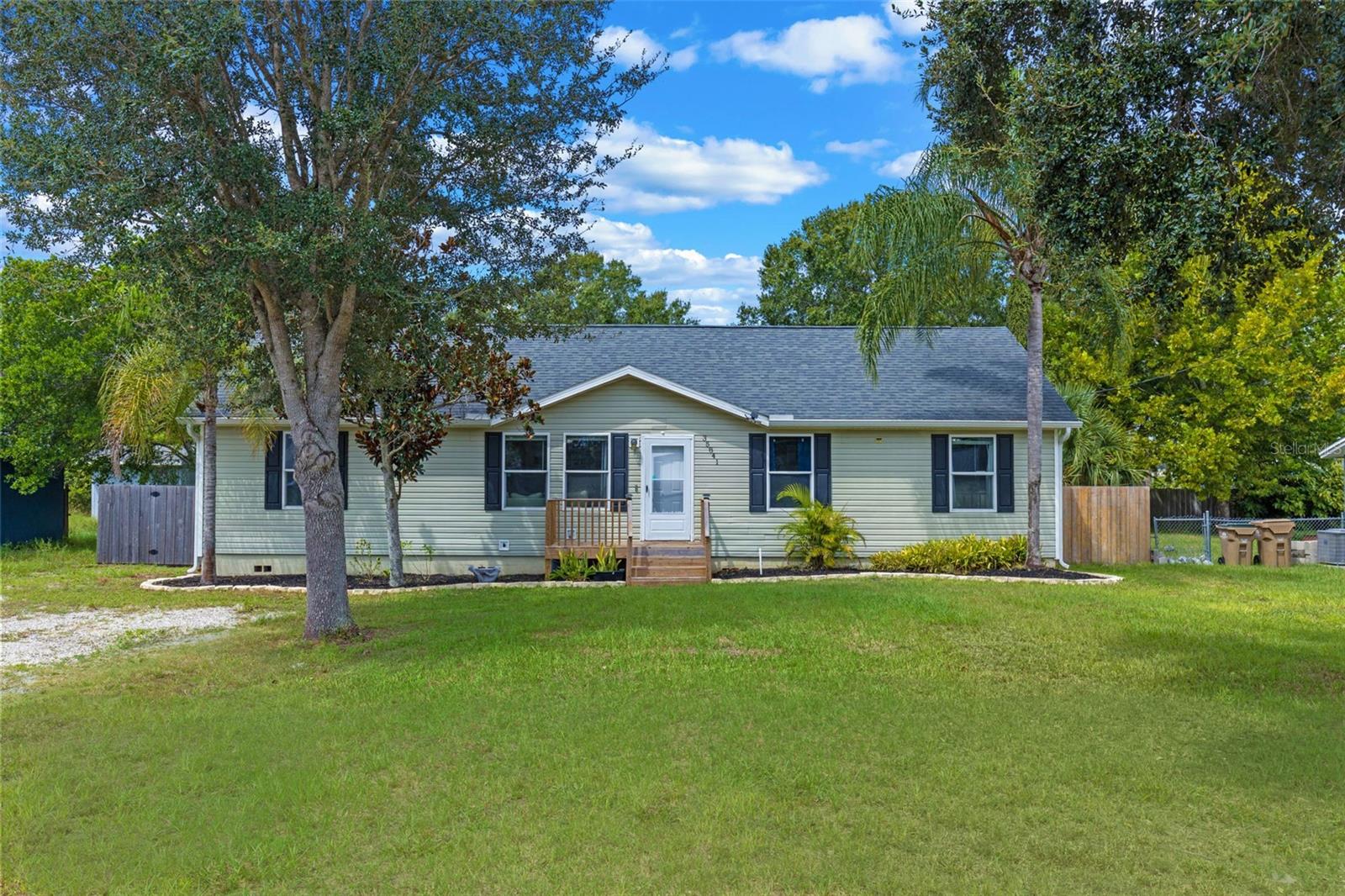 Details for 35841 Lakewood Drive, LEESBURG, FL 34788