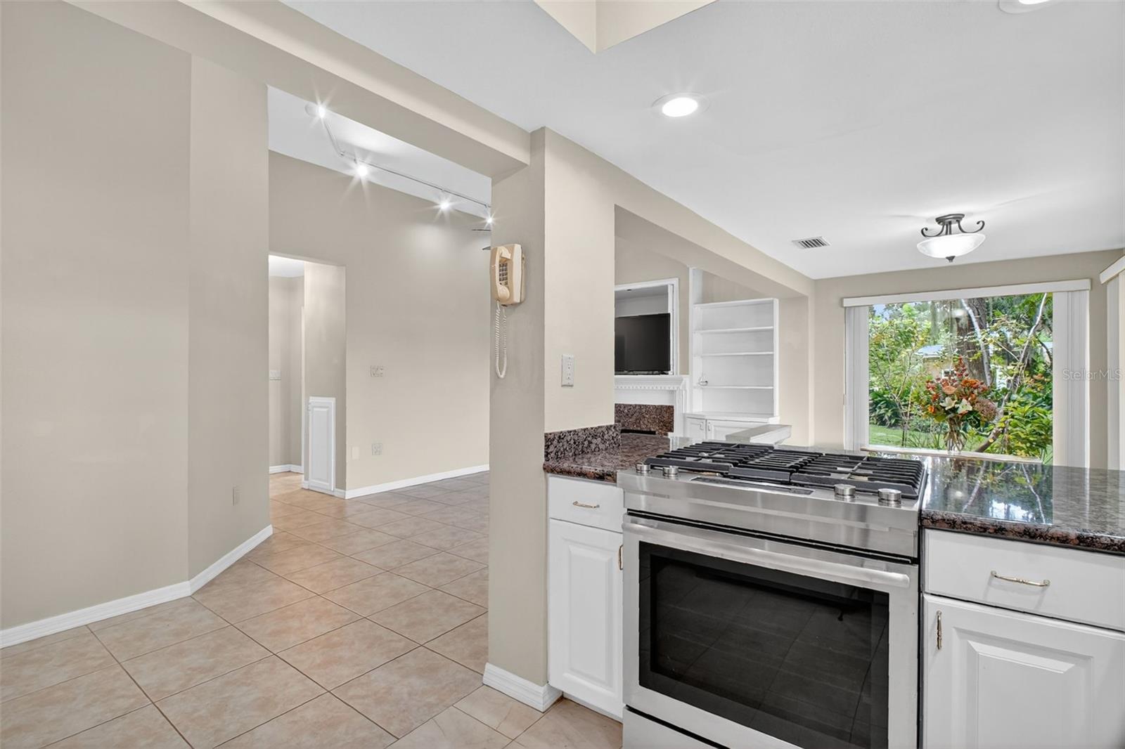 Image 19 of 31 For 33901 Lake Joanna Drive