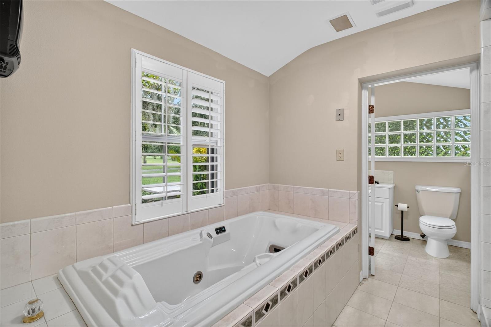 Image 21 of 31 For 33901 Lake Joanna Drive