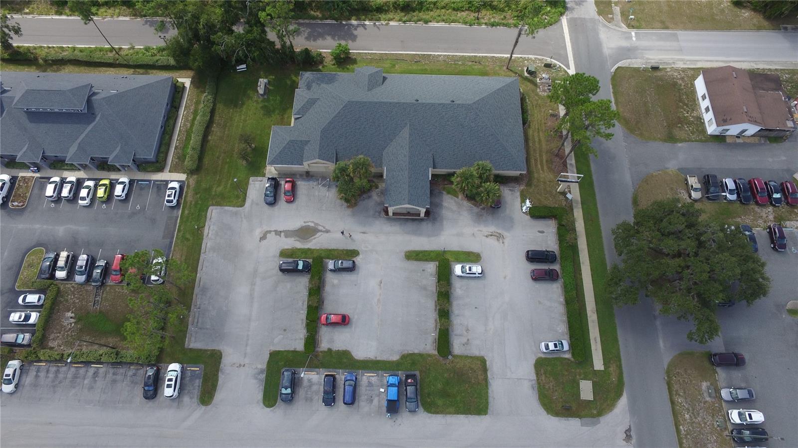 Image 4 of 19 For 640 Lake Street