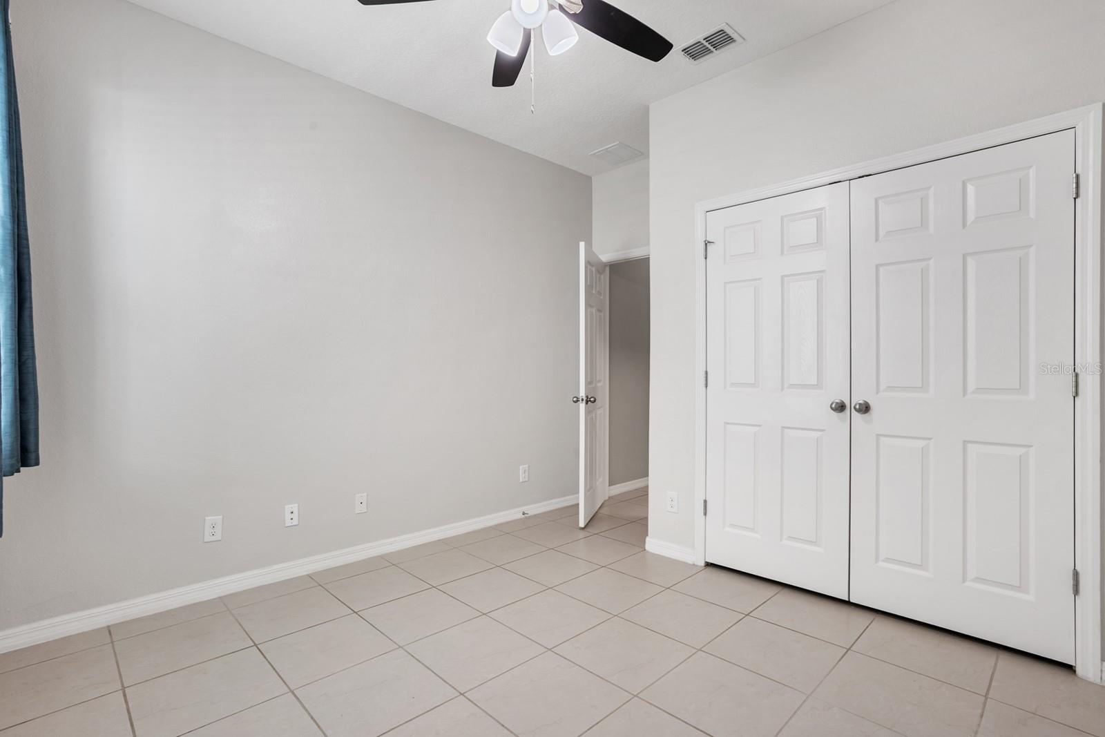 Image 11 of 54 For 485 Kestrel Dr