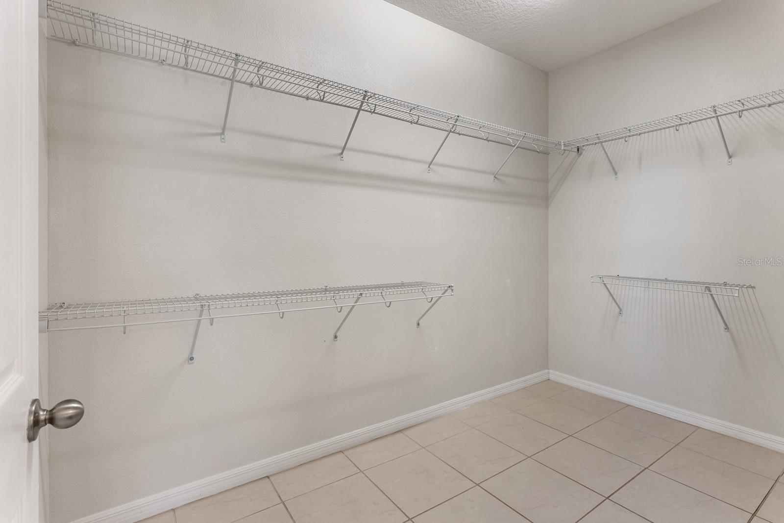Image 31 of 54 For 485 Kestrel Dr