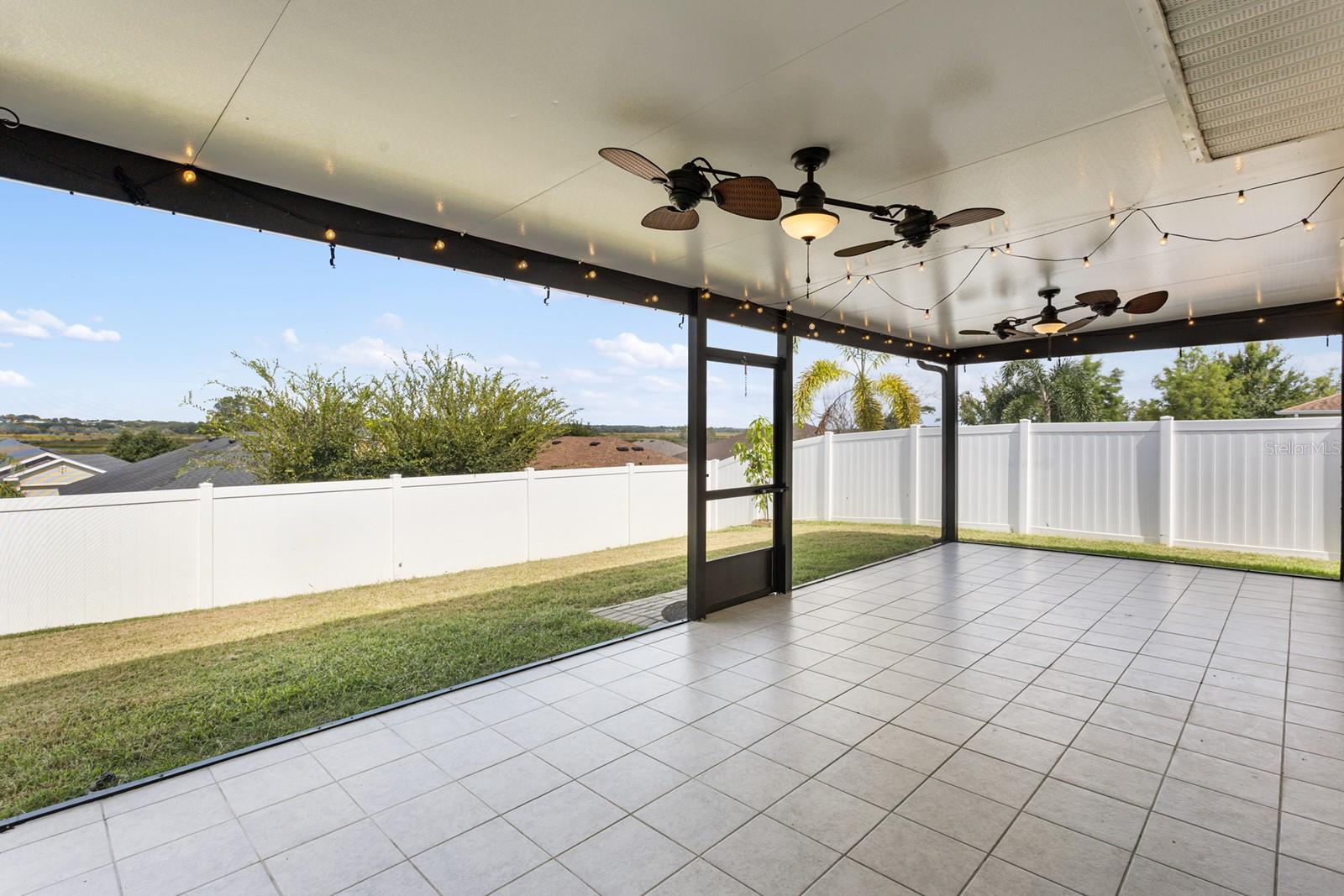 Image 34 of 54 For 485 Kestrel Dr
