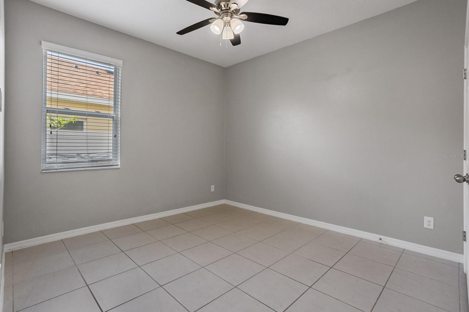 Image 6 of 54 For 485 Kestrel Dr