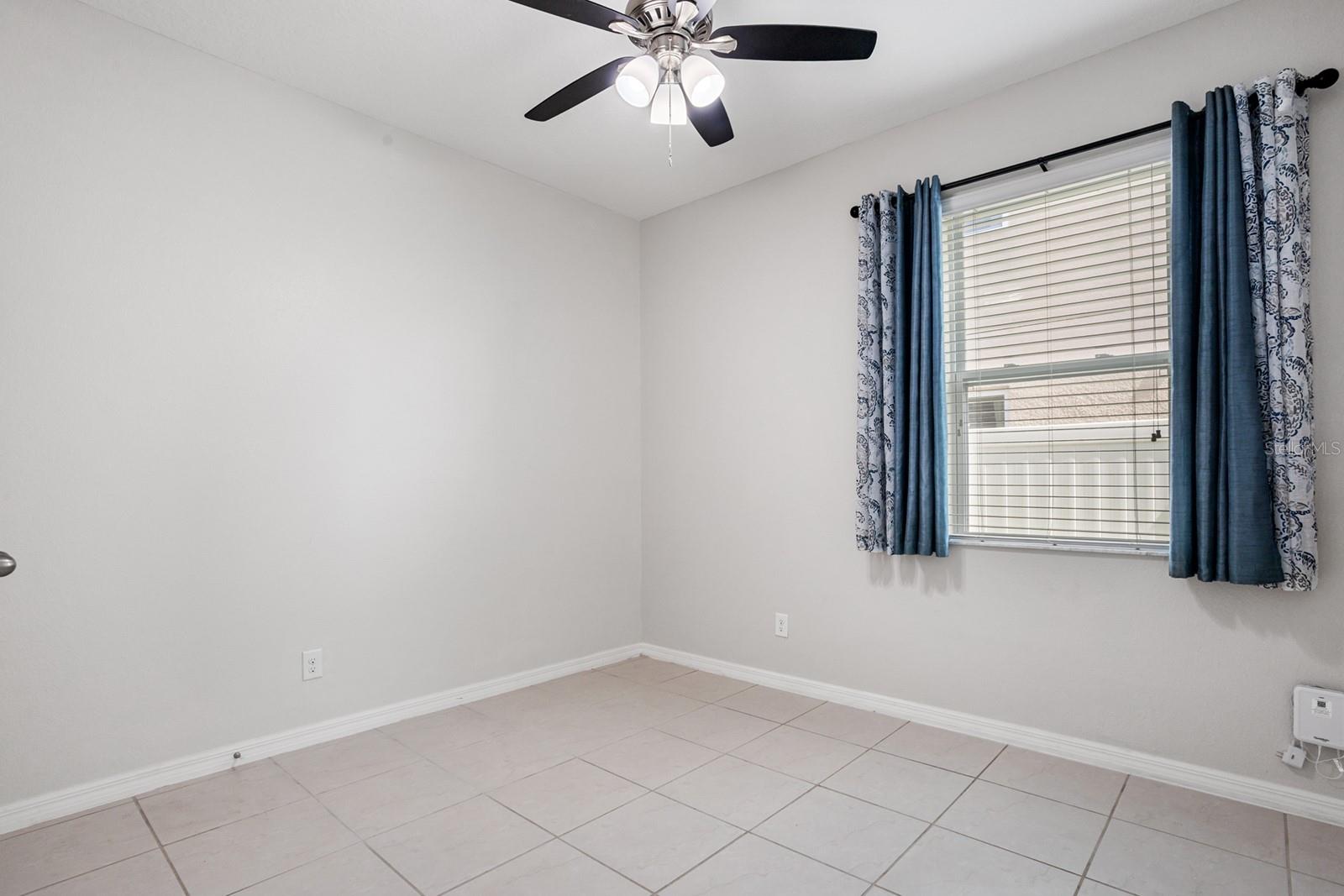 Image 9 of 54 For 485 Kestrel Dr