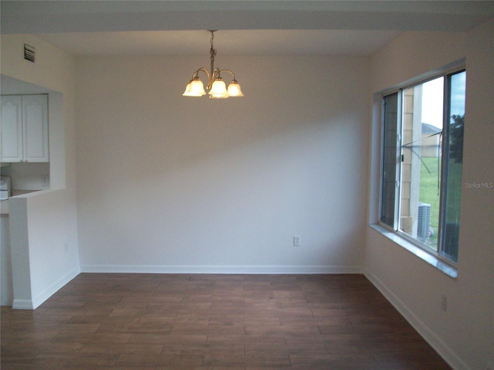 Image 8 of 21 For 511 Coconut Palm Way