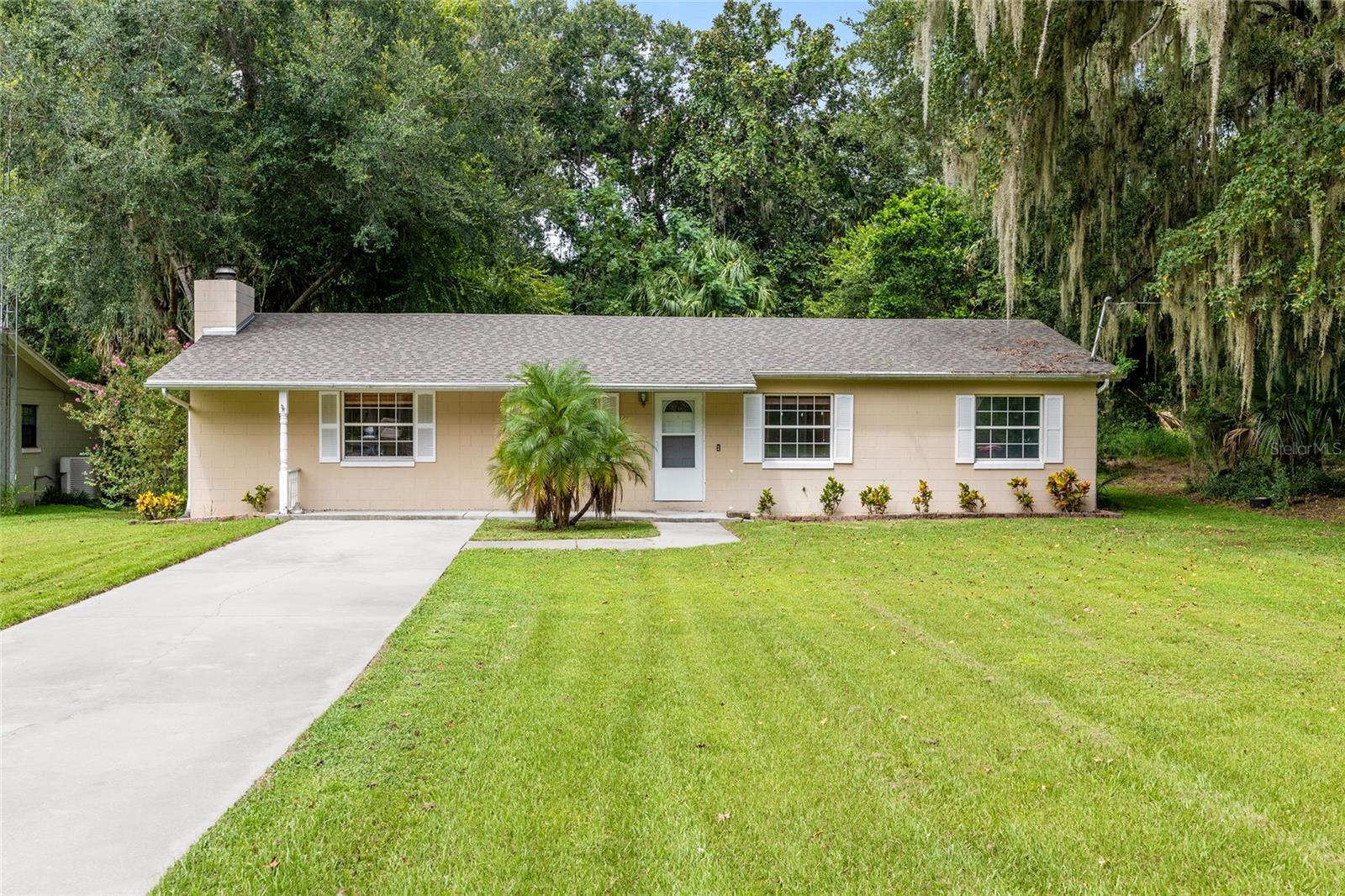 Details for 3909 Palm Drive, LEESBURG, FL 34748