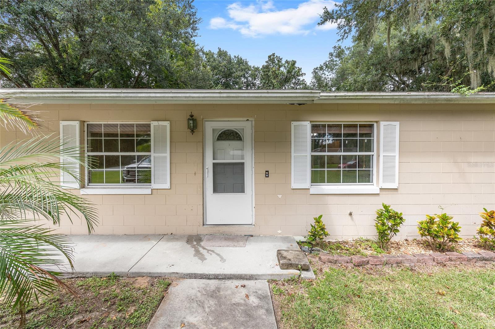 Image 2 of 45 For 3909 Palm Drive