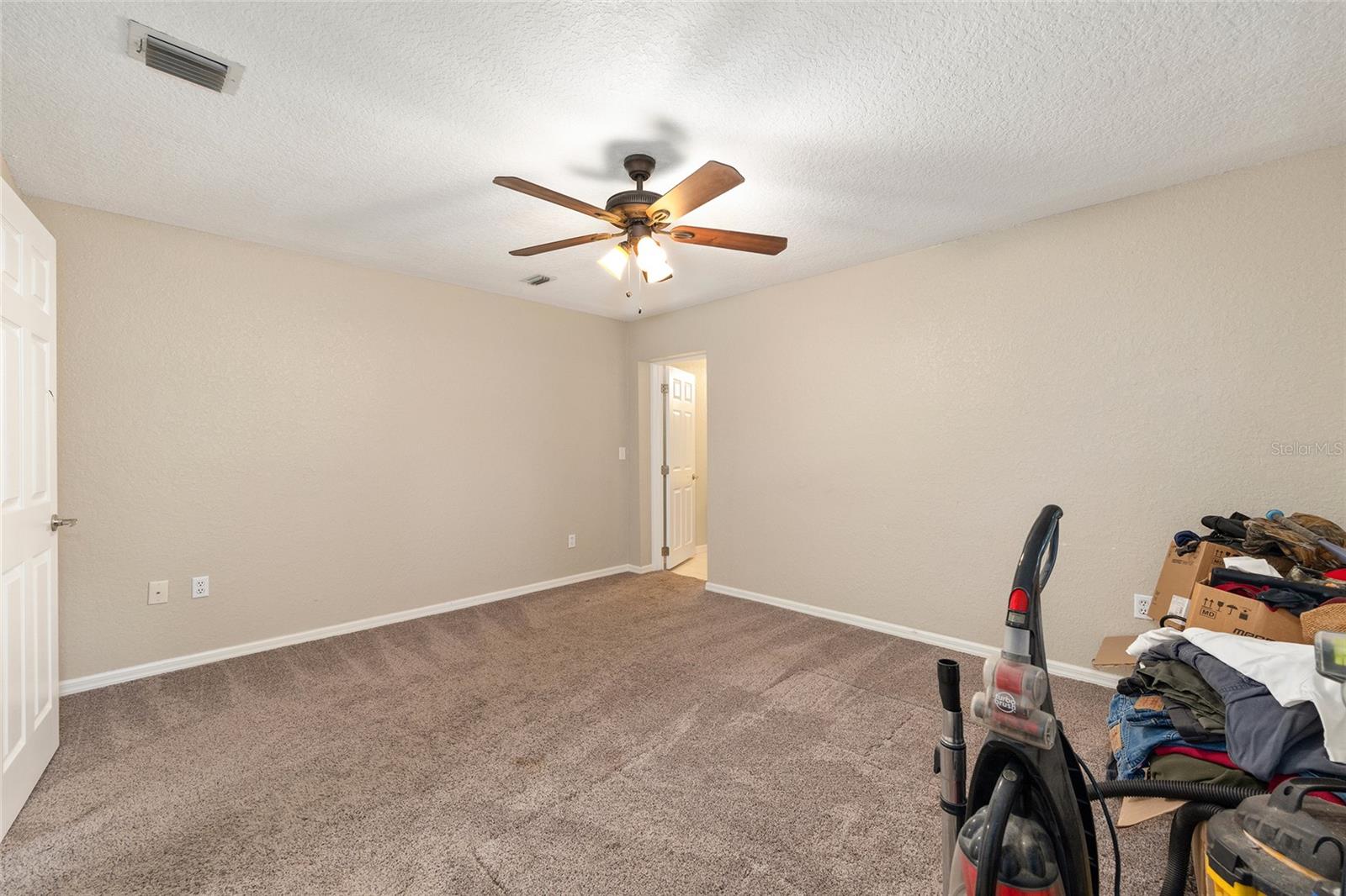 Image 33 of 45 For 3909 Palm Drive