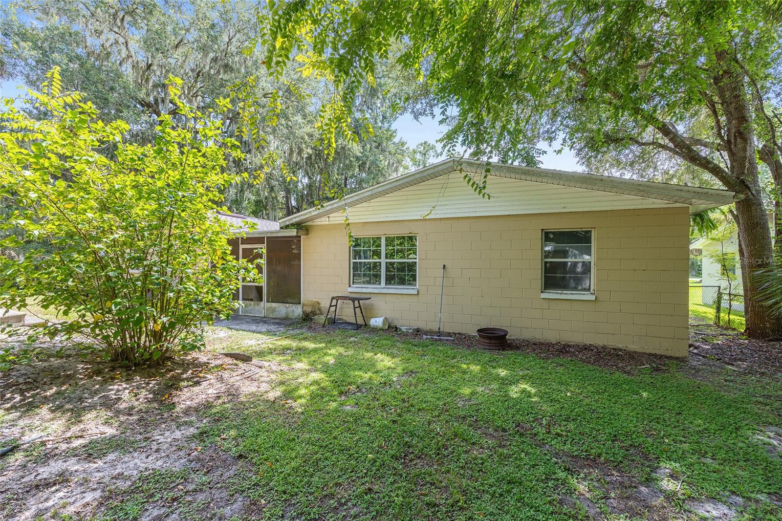 Image 41 of 45 For 3909 Palm Drive