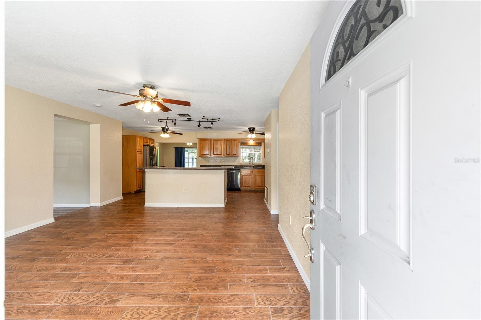 Image 7 of 45 For 3909 Palm Drive