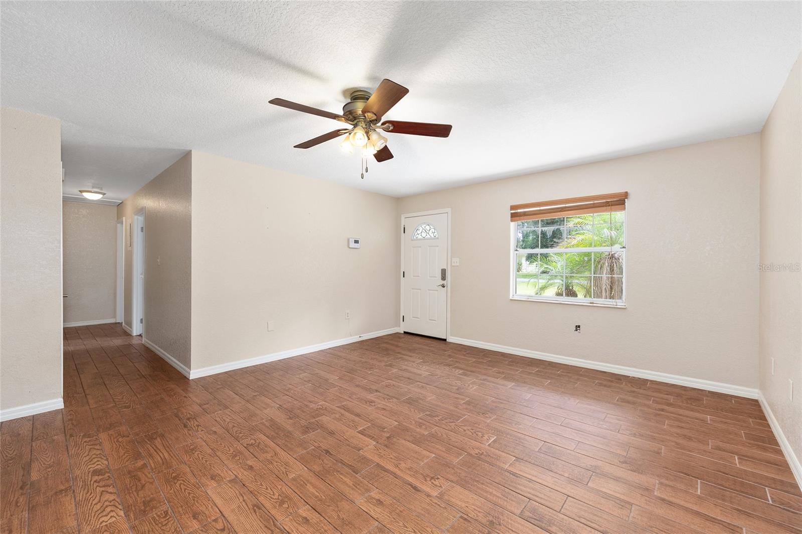 Image 9 of 45 For 3909 Palm Drive
