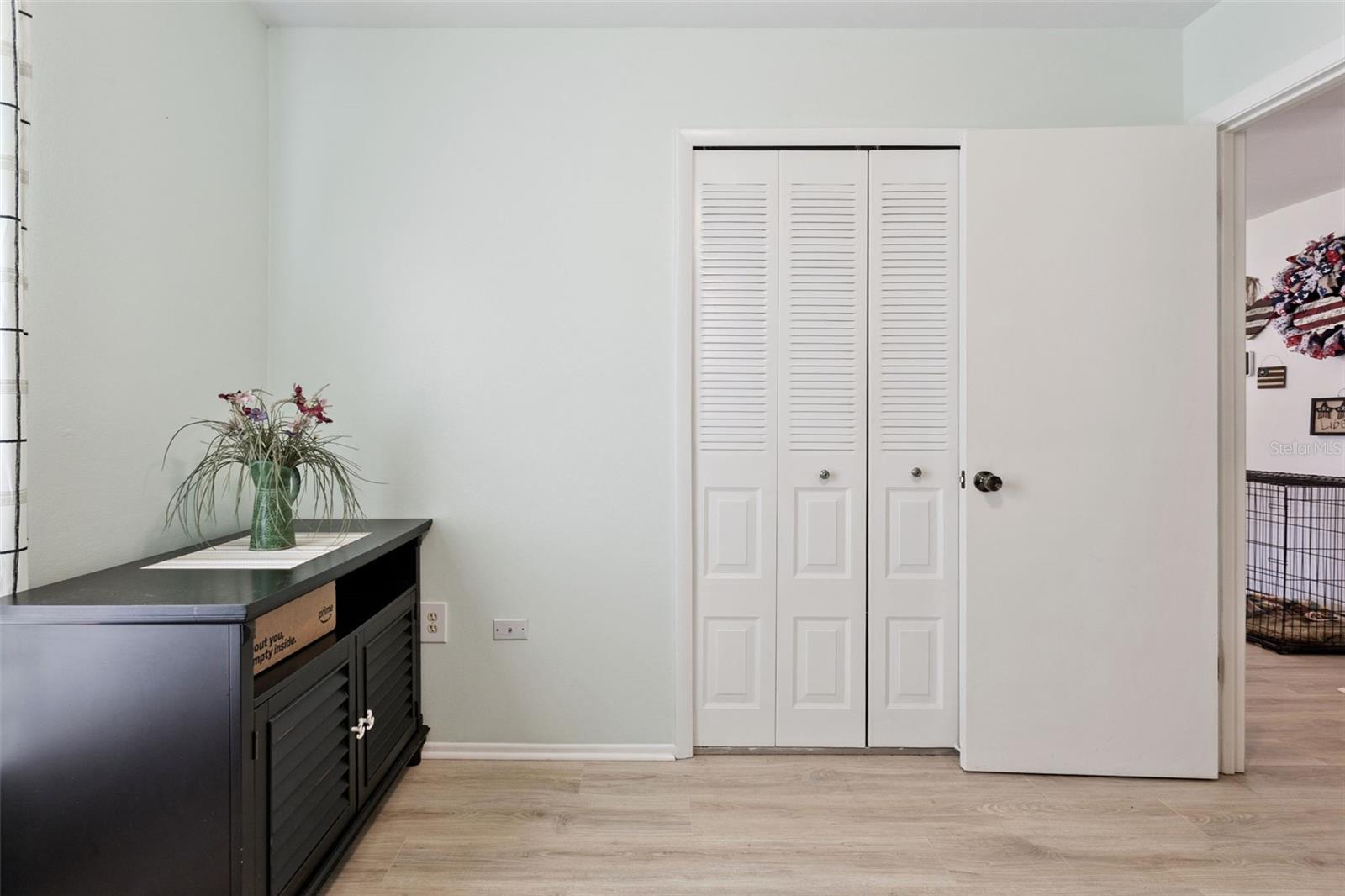 Image 12 of 40 For 40522 5th Avenue