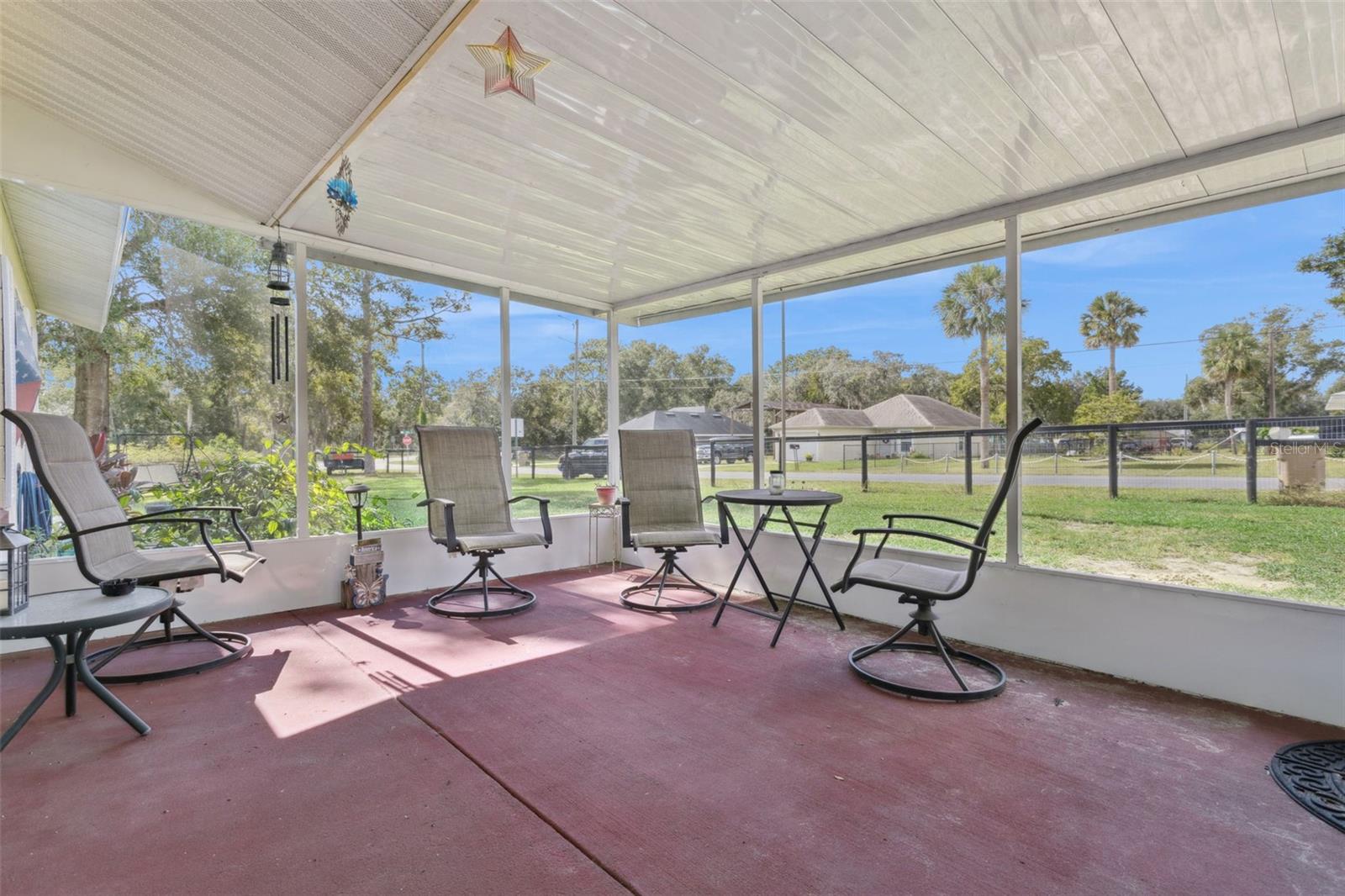 Image 20 of 40 For 40522 5th Avenue