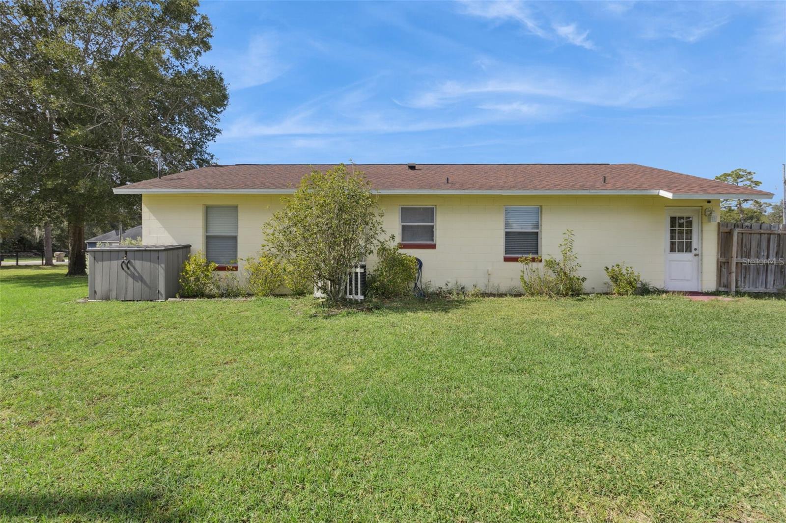 Image 22 of 40 For 40522 5th Avenue