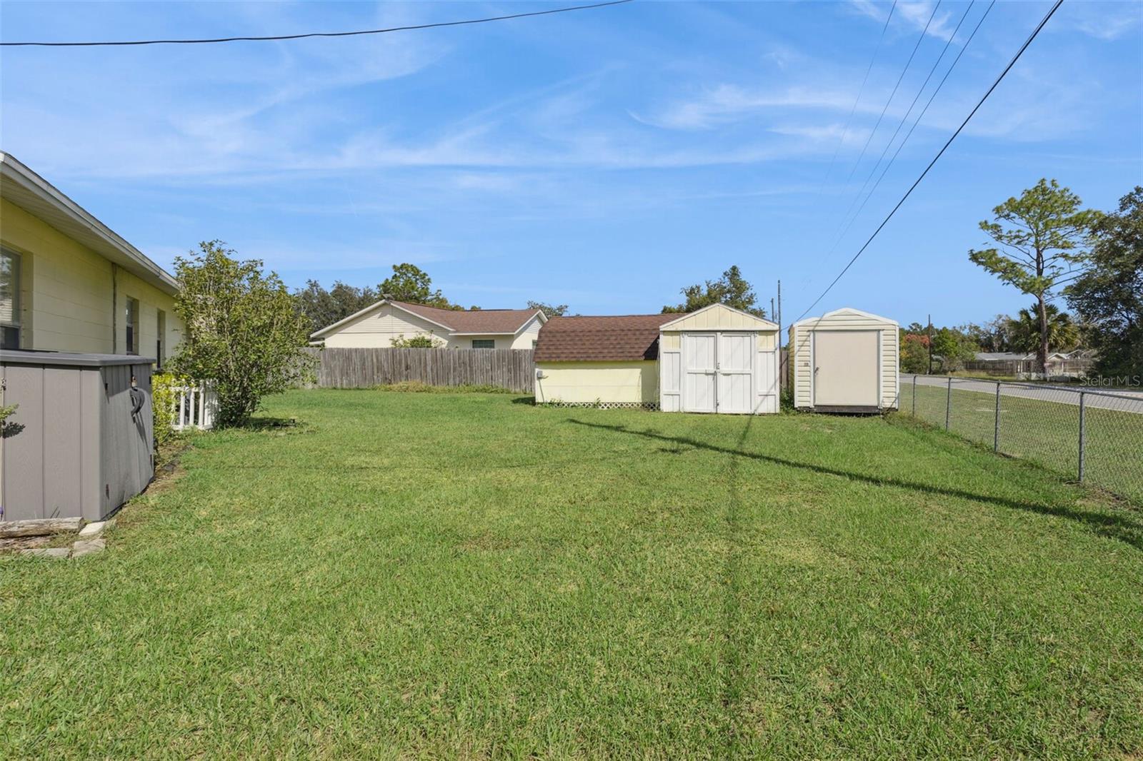 Image 26 of 40 For 40522 5th Avenue