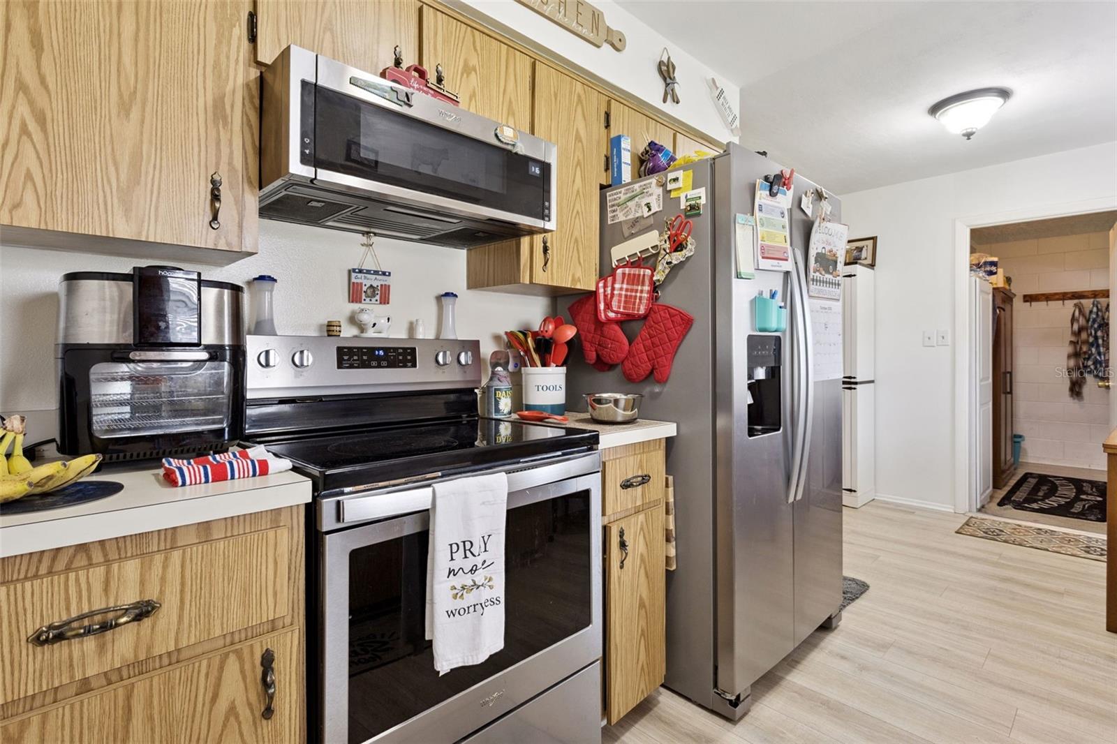 Image 9 of 40 For 40522 5th Avenue