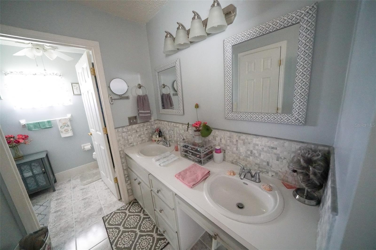 Image 14 of 40 For 17810 Se 108th Ct