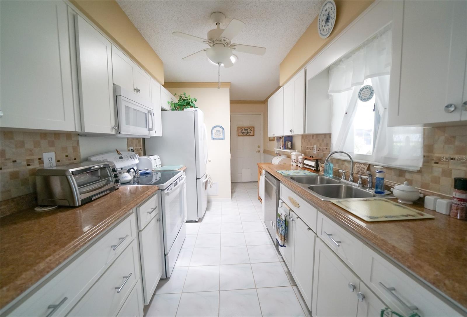 Image 18 of 40 For 17810 Se 108th Ct