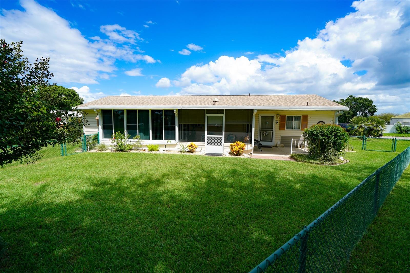 Image 29 of 40 For 17810 Se 108th Ct