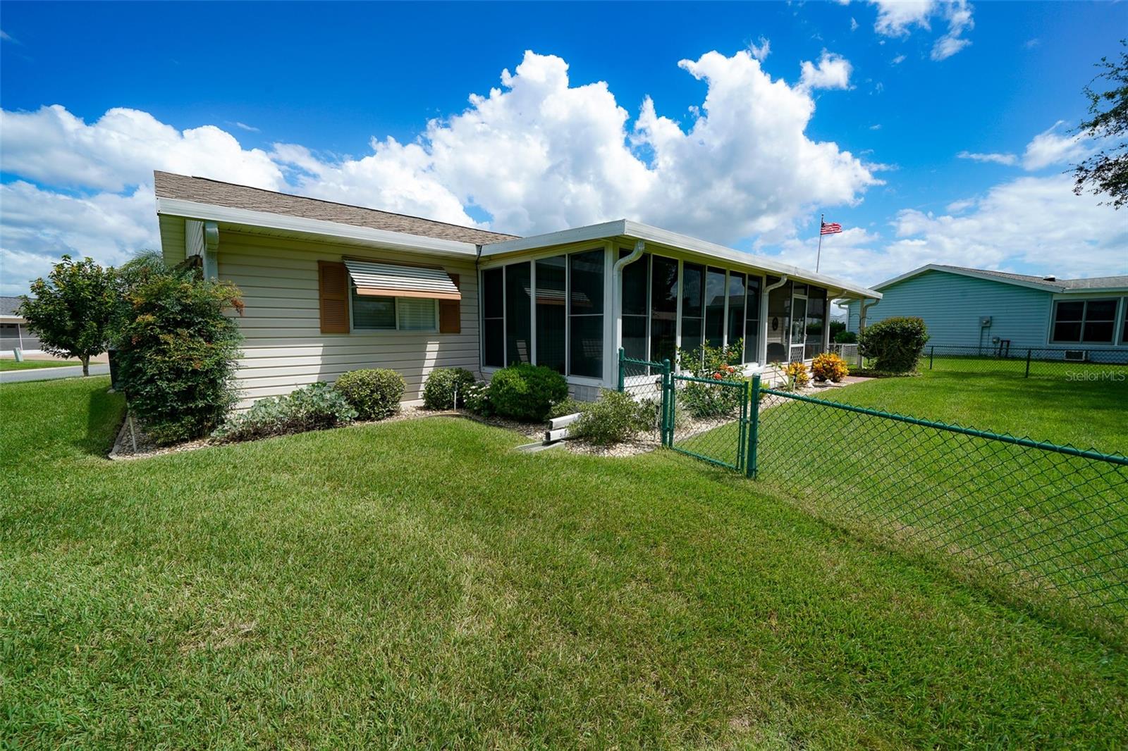 Image 31 of 40 For 17810 Se 108th Ct