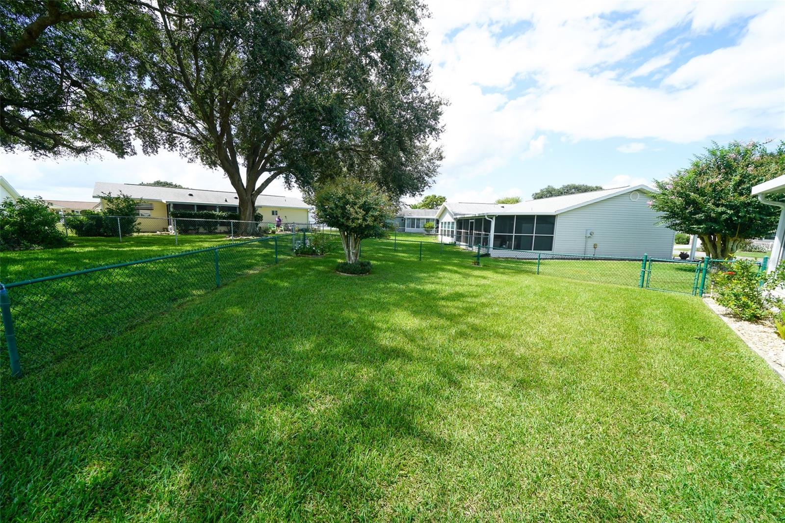 Image 34 of 40 For 17810 Se 108th Ct