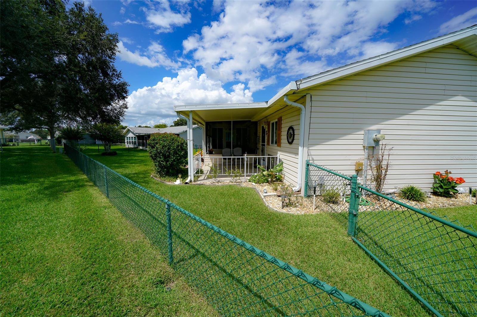 Image 35 of 40 For 17810 Se 108th Ct